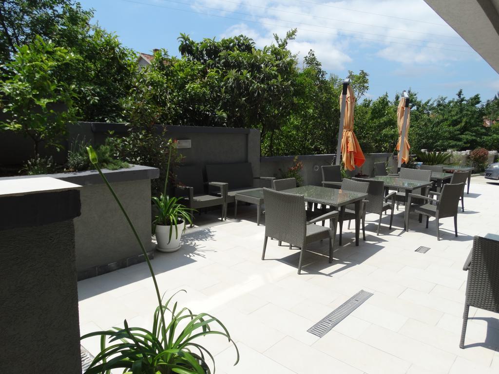 Agape Apartments Tivat Eksteriør billede