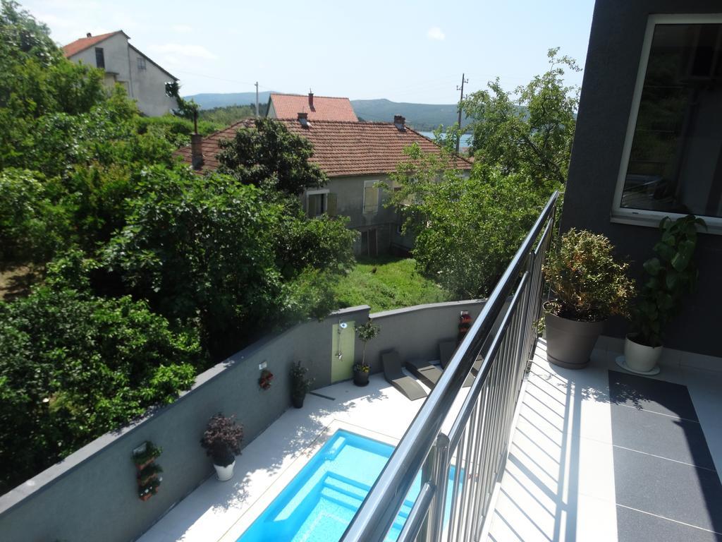 Agape Apartments Tivat Eksteriør billede