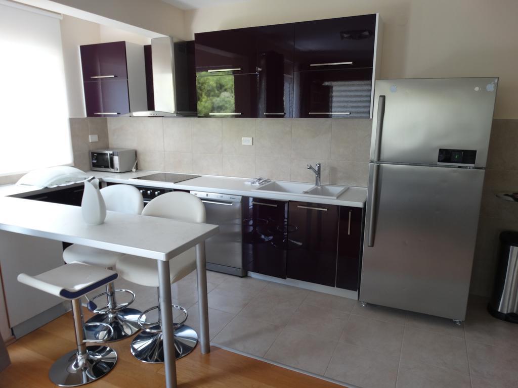 Agape Apartments Tivat Eksteriør billede